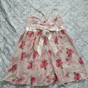 Floral Lace Chemise with Satin Bow and Thong